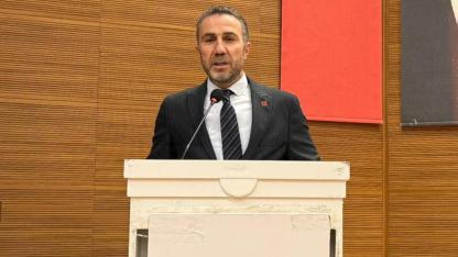 Erdal Altun’dan Davutoğlu’na Sert Sözler: “Siyaset Hatıralar Albümü Değildir”