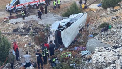 İşçi servisi şarampole devrildi: 5 ölü, 14 yaralı!