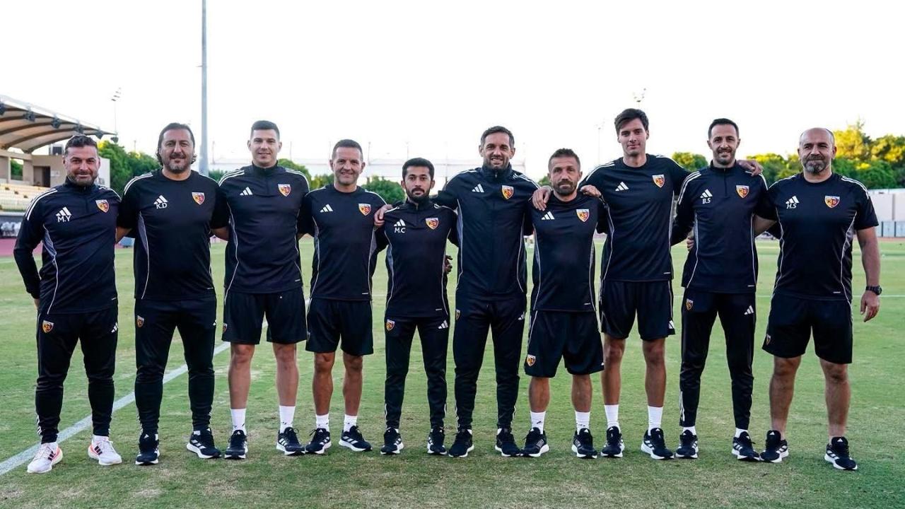 Kayserispor’da Radomir Djalovi’in ekibi belli oldu!