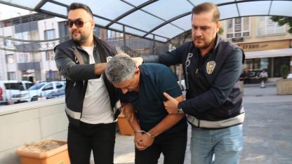 Markette çocuğunu tekmeleyen baba tutuklandı!