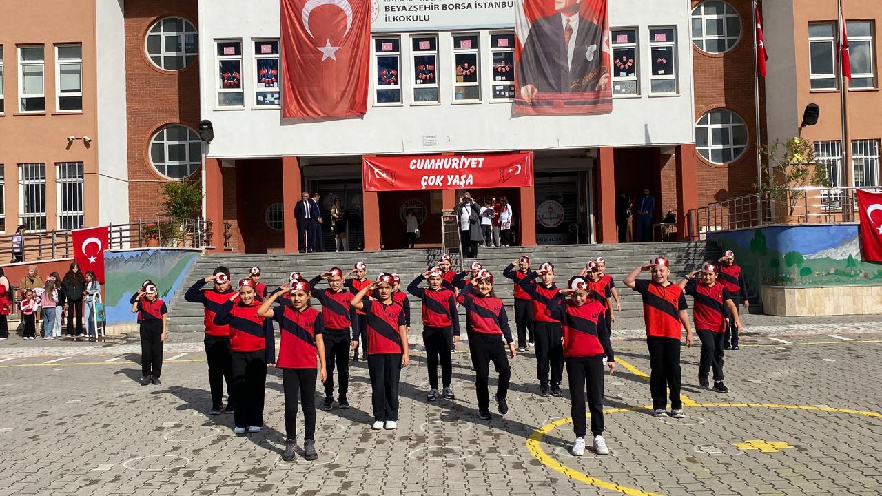 Minik Öğrencilerden Cumhuriyet Coşkusu!