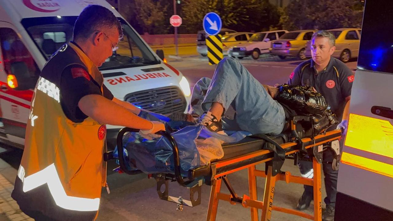 Parktaki bıçaklı kavgada 2 kişi yaralandı!