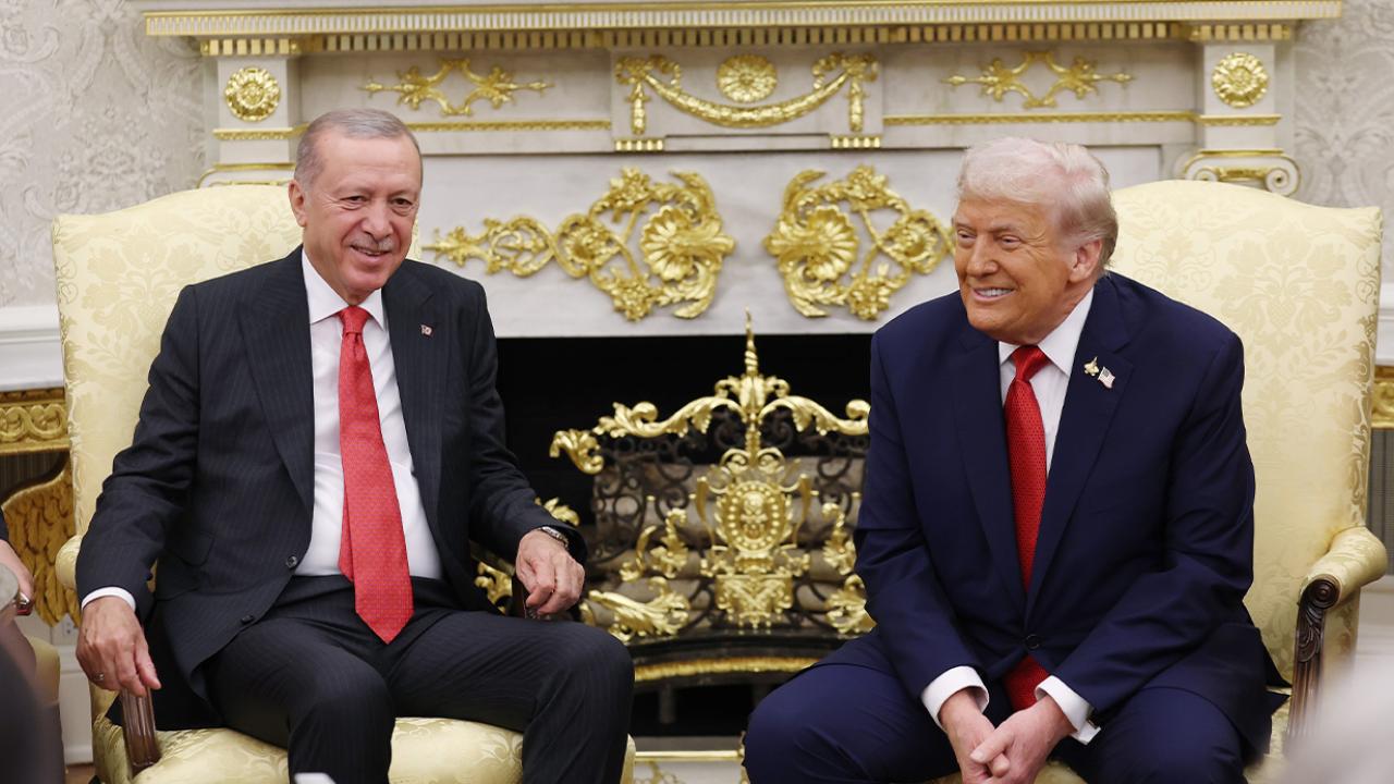 Trump: &#039;Erdoğan çok güçlü bir lider, Hamas da ona büyük saygı duyuyor&#039;