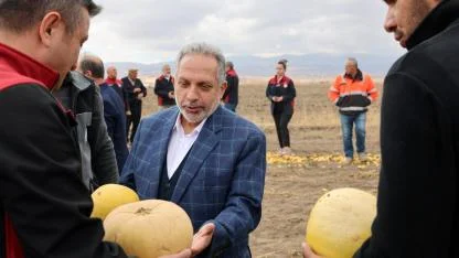 Türkiye Birincisi olan Talaslı çiftçilere Başkan Yalçın'dan tebrik!