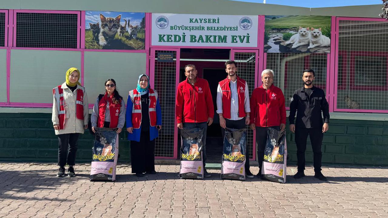 Vakıf Geleneğiyle Can Dostlara Destek: Kayseri Vakıflar Bölge Müdürlüğü’nden Anlamlı 4 Ekim Etkinliği