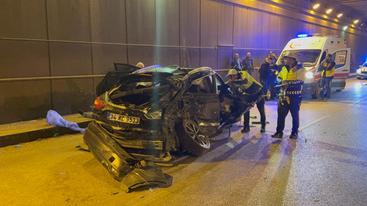 Adana’da Feci Kaza: Cip ile Panelvan Çarpıştı – 2 Ölü, 1 Yaralı!