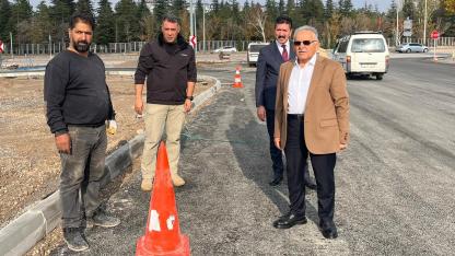 Başkan Büyükkılıç'tan Talas Bulvarı üzerindeki kavşak düzenleme ve deplase çalışmalarında pazar mesaisi!