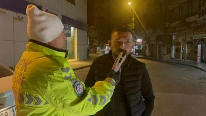 'Dur' ihtarına uymayan sürücü, 6 gün arayla ikinci kez alkollü yakalandı!