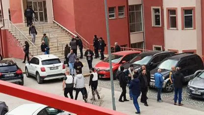 Gümüşhane Üniversitesi'nde silahlı rehine krizi!