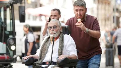 Hoş bir sosyal güldürü: Yan Yana