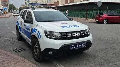 Husumetlisine pusu kurdu, başka birini yaraladı!