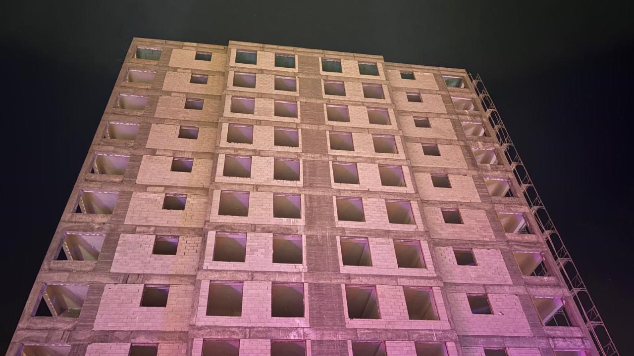 İntihara kalkışan kadını polis ikna etti!