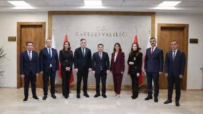 Kayseri Valisi Gökmen Çiçek, Öğretmenler Günü Dolayısıyla Öğretmenleri Makamında Kabul Etti!