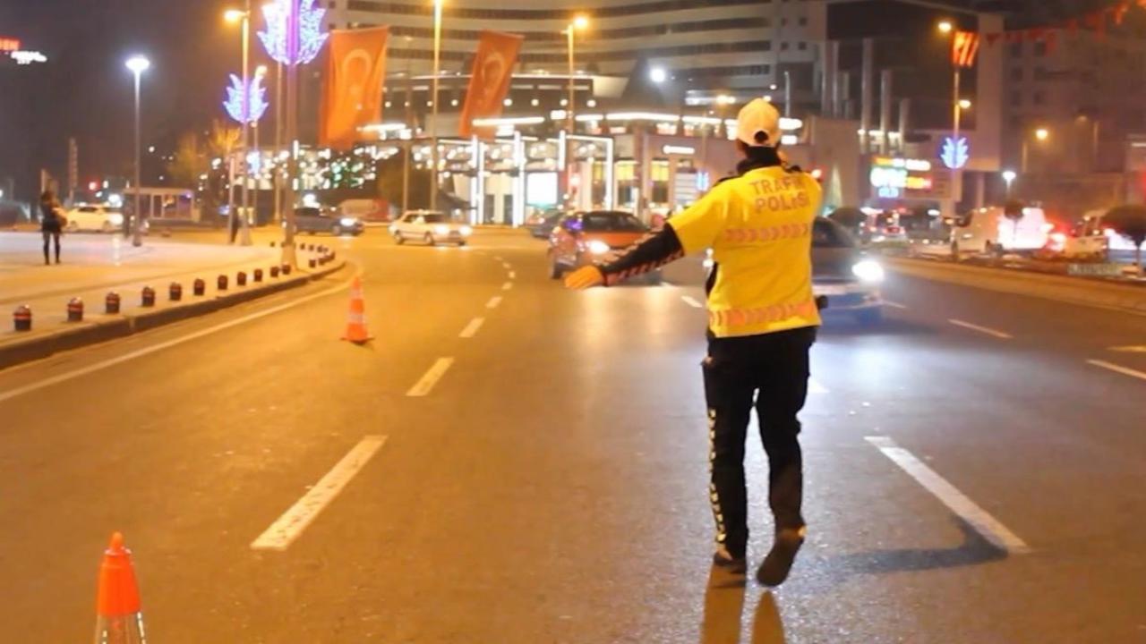 Kayseri'de 702 personelle eş zamanlı uygulama: 52 aranan şahıs yakalandı!