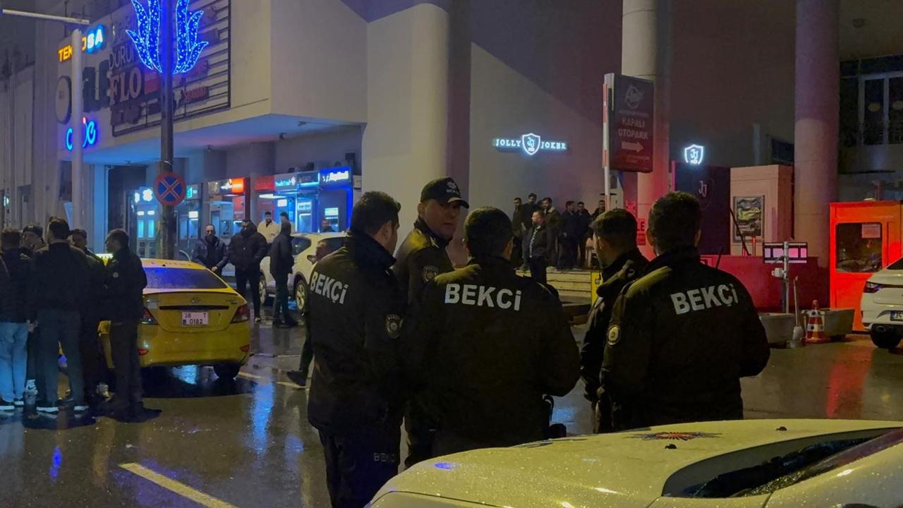 Kayseri’de gece kulübünde çıkan kavga sokağa taştı!