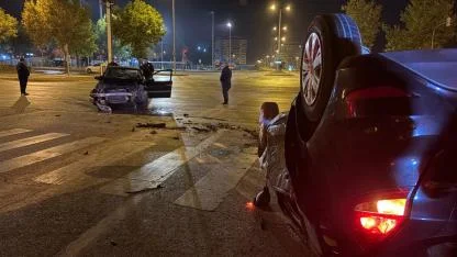 Kayseri’de kazaya karışan otomobil takla attı: 2 yaralı!