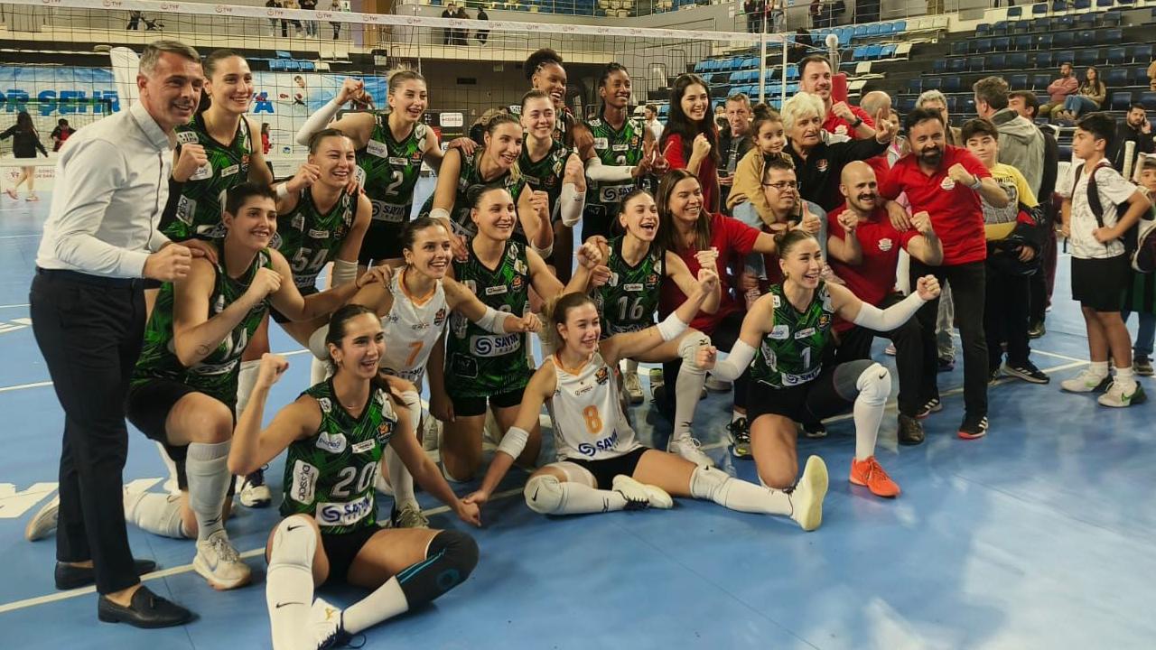 Sakarya Voleybol&#039;dan Tarihi Çıkış: Bütün Gözler Sultanlar Ligi&#039;nde!