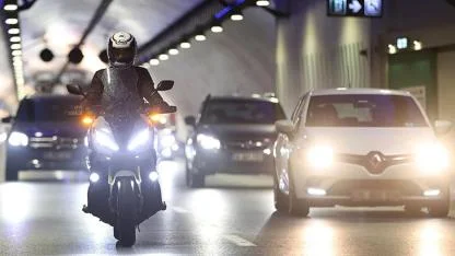 Trafikte yeni düzenleme! Eldiven ve koruma gözlüğü zorunlu oldu!