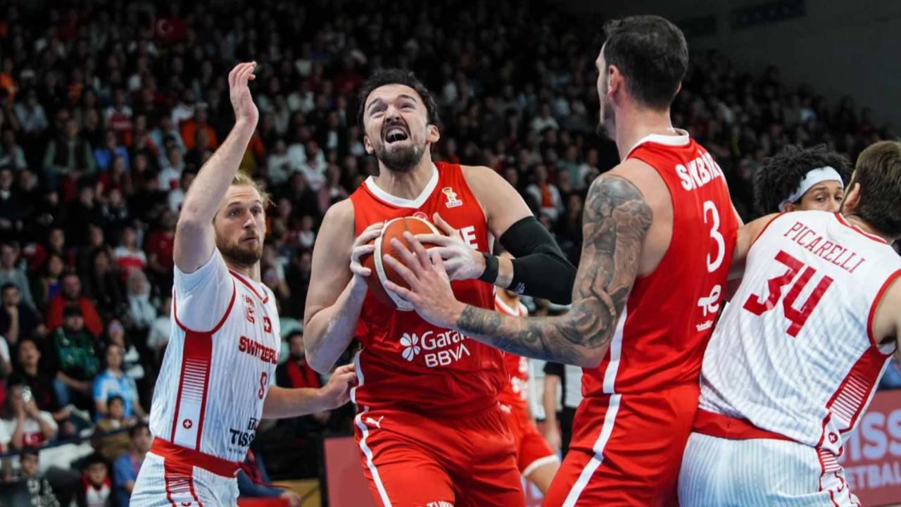 12 Dev Adam, İsviçre&#039;yi farklı geçti!