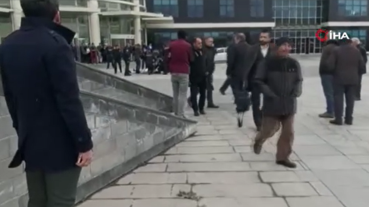 2020 yılında adliye önünde işlenen cinayet davasında dikkat çeken ‘reddi heyet’ talebi!