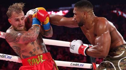 Anthony Joshua, Jake Paul'u nakavt etti! Paul'un çenesi kırıldı!