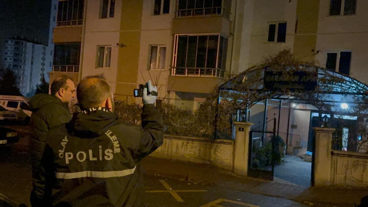 Baba-oğul arasındaki kavga kanlı bitti: 1&#039;i ağır 2 yaralı!