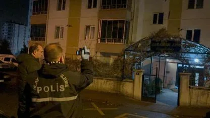 Baba-oğul arasındaki kavga kanlı bitti: 1'i ağır 2 yaralı!