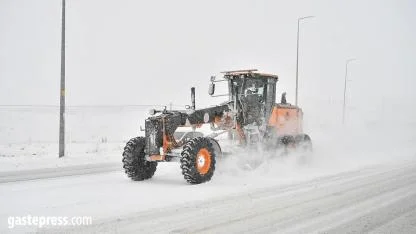 Kayseri’de Karla Mücadele Tam Kadro: 421 Personel ve 156 Araç Sahada!