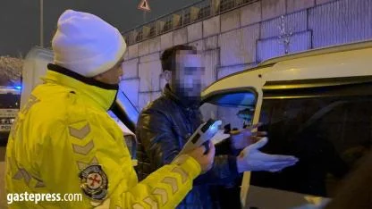 Kazalı Araçla Trafikte İlerledi, Alkol Testini Reddetti!