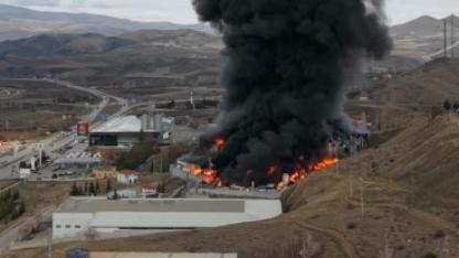Kırıkkale’deki kimya fabrikasındaki yangına müdahale sürüyor!