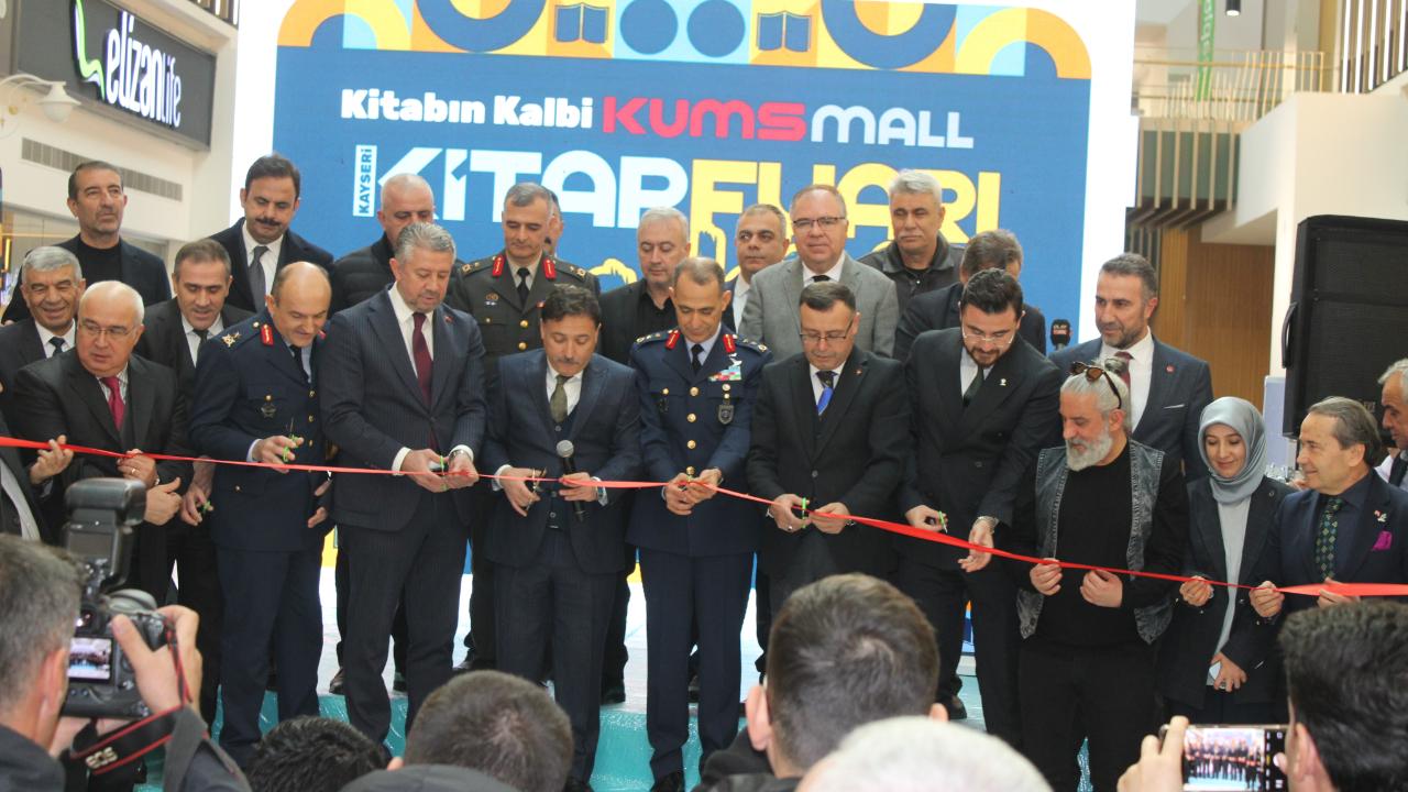 KUMSmall Kitap Fuarı açıldı!