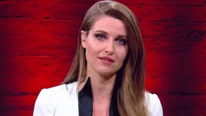 Mehmet Akif Ersoy'un eski eşi, gazeteci Pınar Erbaş iddialara yanıt verdi!