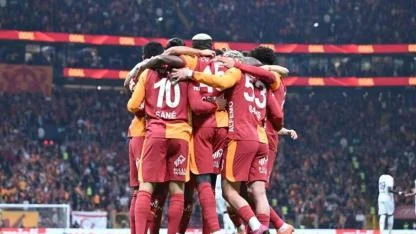 Osimhen Galatasaray'ı ipten aldı!