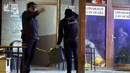 Oyun Salonunda Dehşet! Bıçaklı Kavga Kanla Sonuçlandı: 1 Kişi Ağır Yaralı!