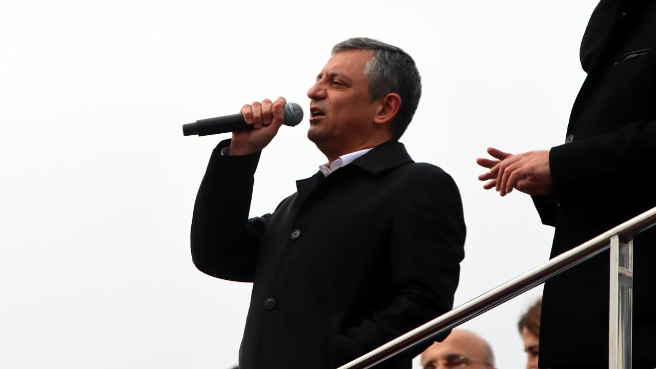 Özgür Özel: “Asgari ücret alan için 39 bin, veren için 29 bin lira olmalı”