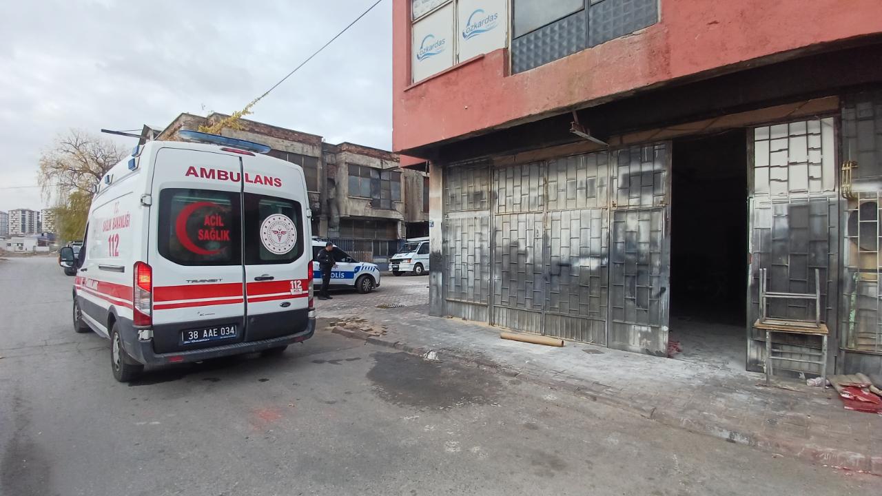 Tinerle sobayı yakarken kendini yaktı!