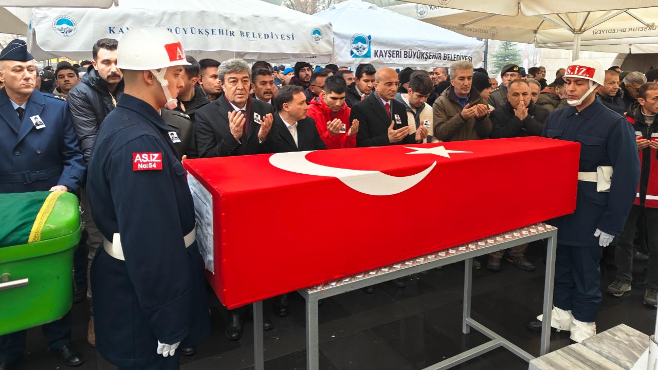 Trafik Kazasında Hayatını Kaybeden Kıbrıs Gazisi Osman Balcı Son Yolculuğuna Uğurlandı!