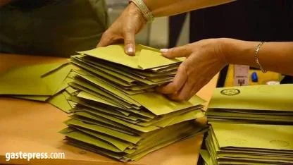 Yılın Son Anketi Açıklandı: Zirvede Hangi Parti Var?