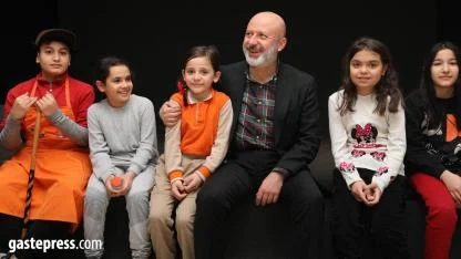 Başkan Çolakbayrakdar: Evlatlarımız tatilde eğlenirken öğreniyor"