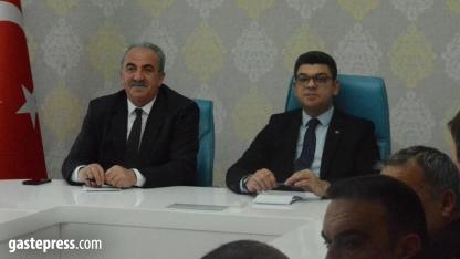 Felahiye’de Kaymakam Öztoprak ve Başkan Güleser, muhtarlarla buluştu!