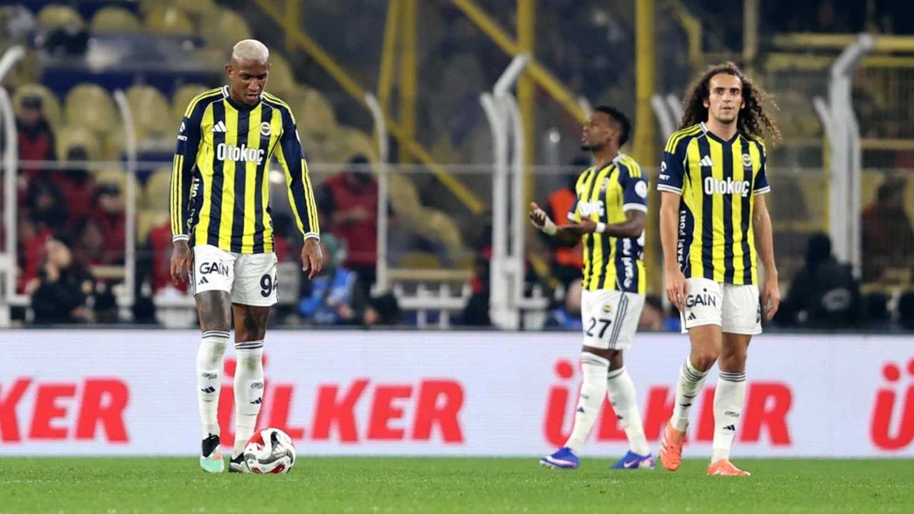 Fenerbahçe şampiyonluk yolunda yara aldı!