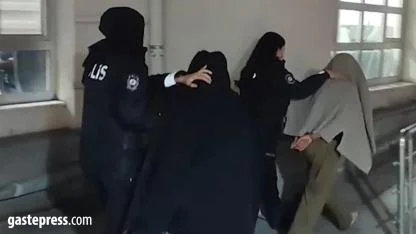 Fuhuş pazarlığı yaptıkları şahsın altın ve dövizlerini çalan kadınlar yakalandı!