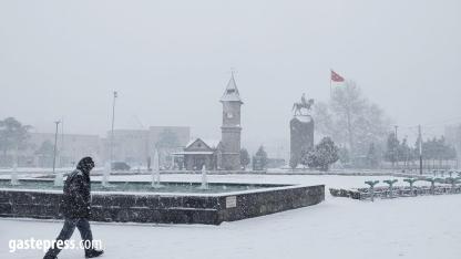 Kayseri Yeni Yıla Karla Uyandı!