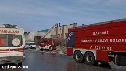 Kayseri’de korkutan fabrika yangını!
