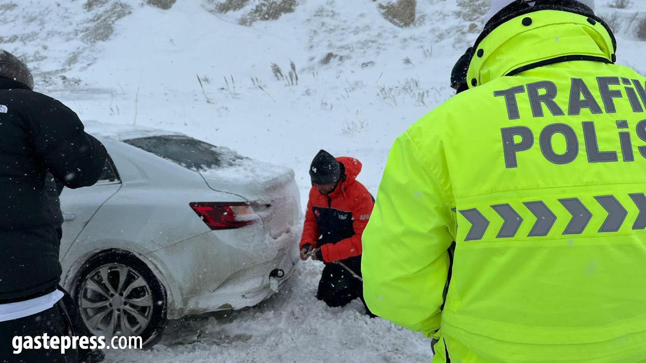 Kayseri'de mahsur kalan 117 kişi kurtarıldı!