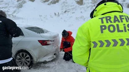 Kayseri'de mahsur kalan 117 kişi kurtarıldı!