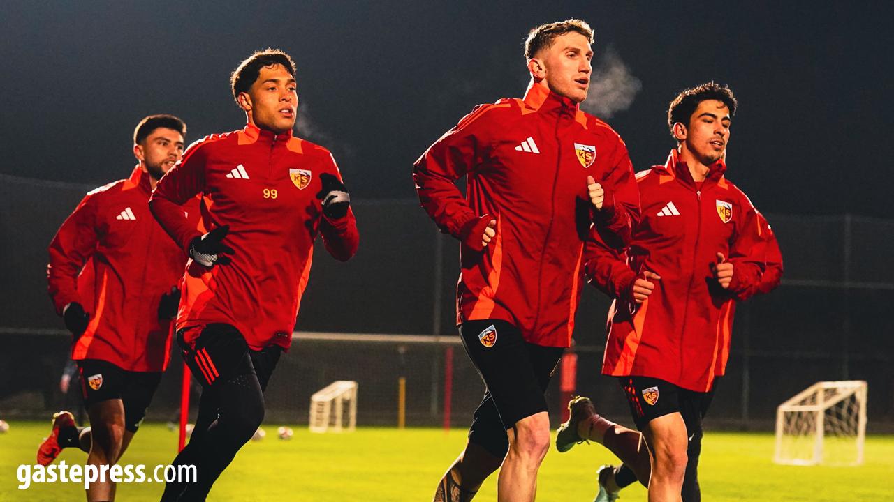 Kayserispor’un Antalya kampı başladı!