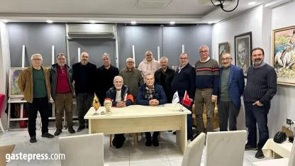 Kent Yazarları Yayınevinde Buluştu:  Tmolos’ta Kelimenin, Kalemin ve Hakikatin Masası Kuruldu!