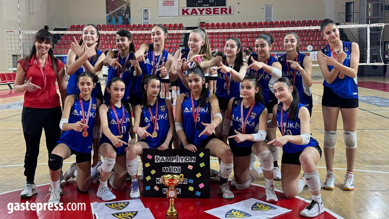Midi Kızlar Süper Ligi’nde Şampiyon Kayseri Voleybol SK A Takımı!
