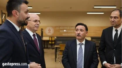 Vali Gökmen Çiçek’ten Türkiye’ye Örnek Proje: Kayseri Şehir Hastanesi Halk Kütüphanesi!